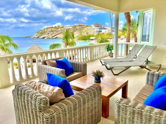 Blue Emerald Beachfront Blessing