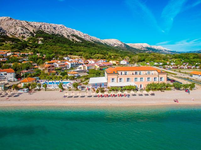 Hotel Dobrovit
