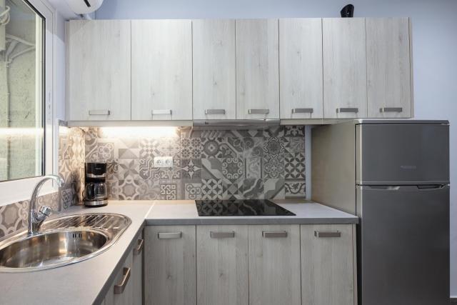 Green View Studios & Apartments