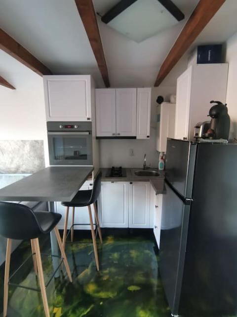 Cozy Cabin Bran