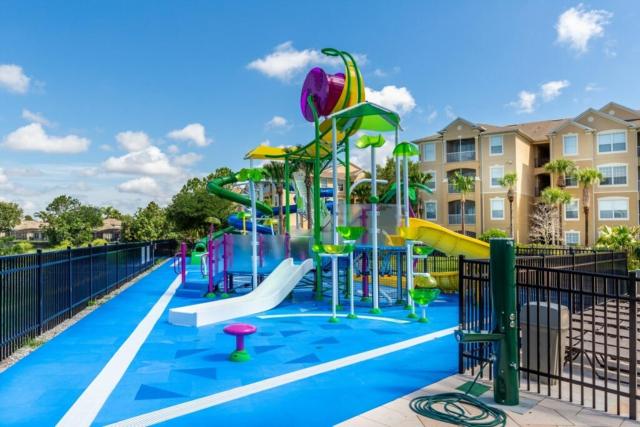 Fantastic Condo - 2 Miles from Disney Pool View Windsor Hills