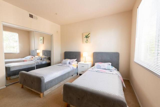 EASE Premier Suites - Venice