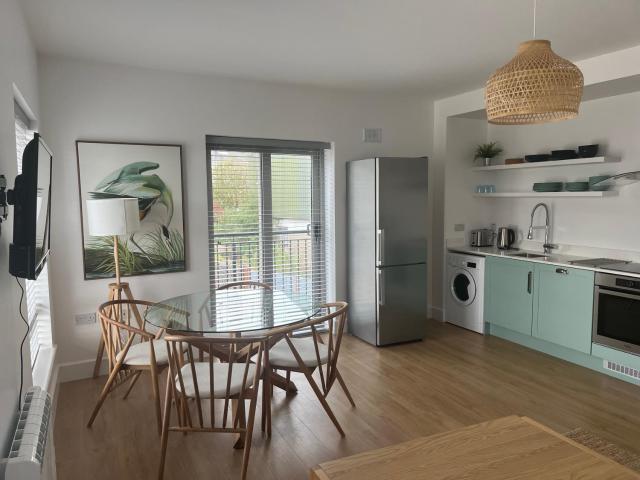 2 Bedroom Apartment Central Town Location
