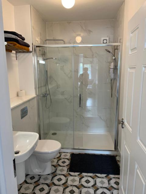 2 Bedroom Apartment Central Town Location