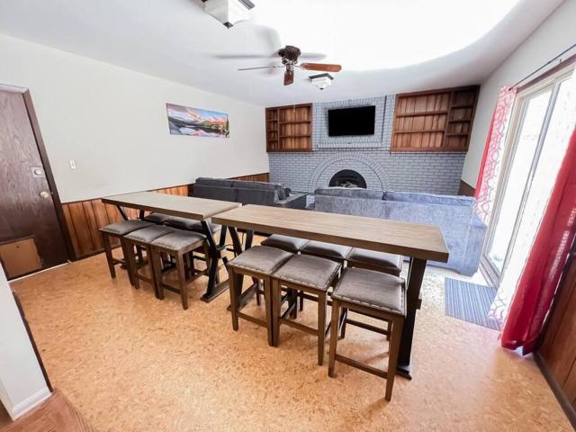 4 King beds/6Bdrm & 3Ba/Your Ideal Family Getaway