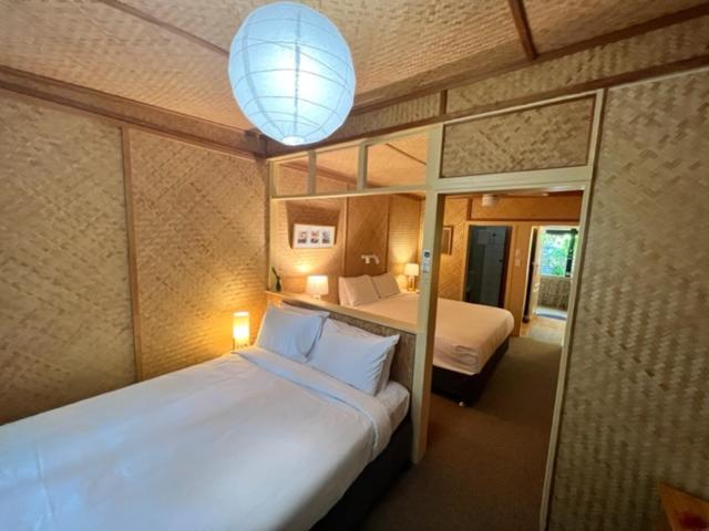 Tallow Beach Motel