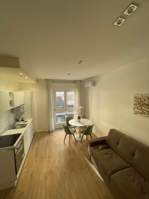wood & white home