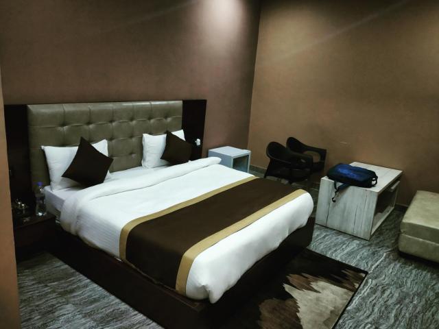Hotel Hirapanna