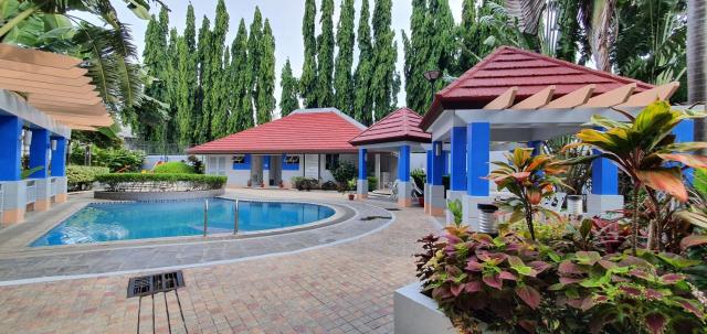 SCANDIA SUITES AT SOUTH FORBES Homey & Cozy 2-Bedroom Condo