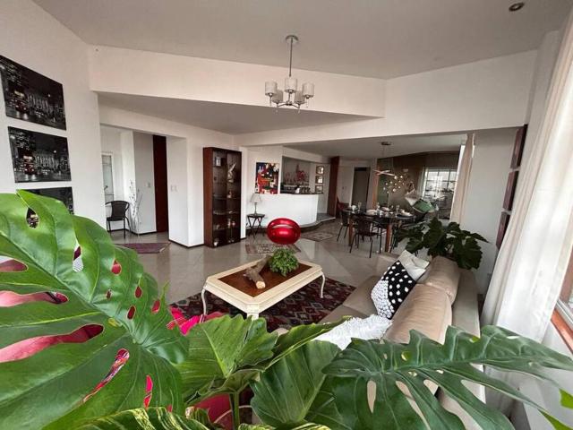 Amplio, cómodo y moderno apartamento cerca al Mall