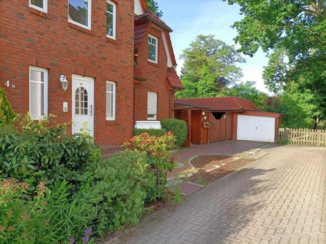 Moderne Ferienwohnung mit Kamin u Garten im EG, Baden, Nähe Weser u Golfplatz