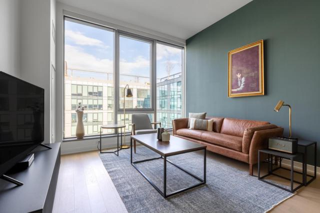 Navy Yard 1BR w Gym Doorman WD nr Metro WDC-146