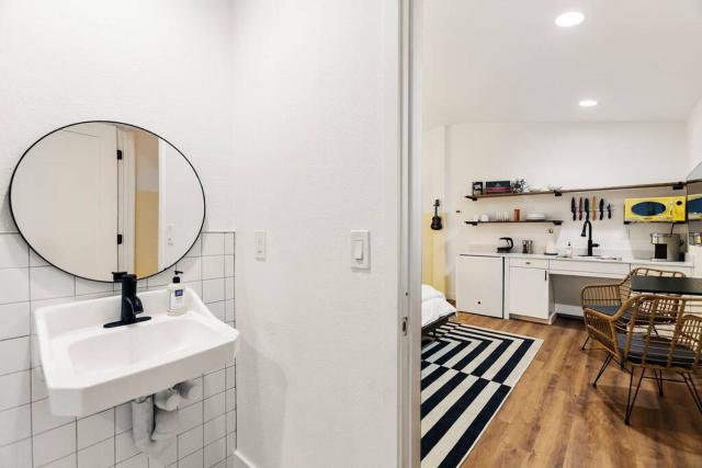 Wānanapaoa Studio suite.komo nui