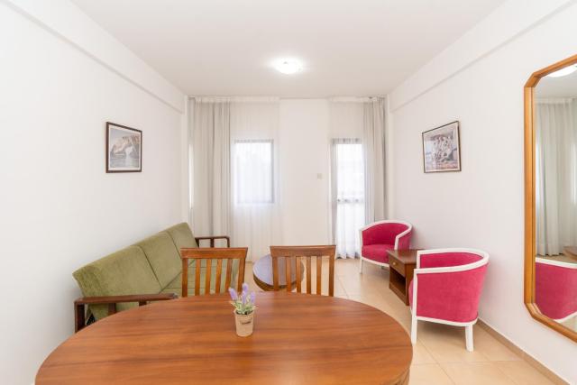 Flora Hotel Apartments