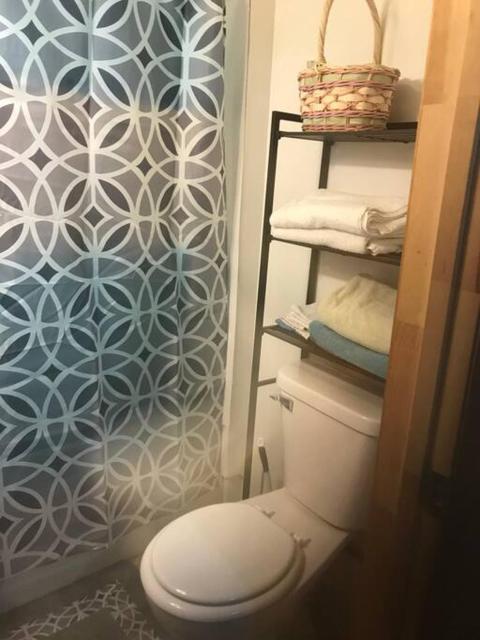 A Quaint, Private 1 Bdrm Apt