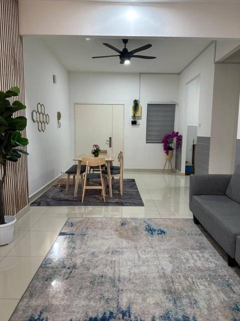Inadh Suites @ Icon Residence With Pool