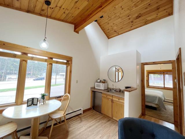 Cabin suite bed and breakfast