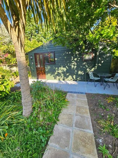 Picturesque Cabin in Cornwall