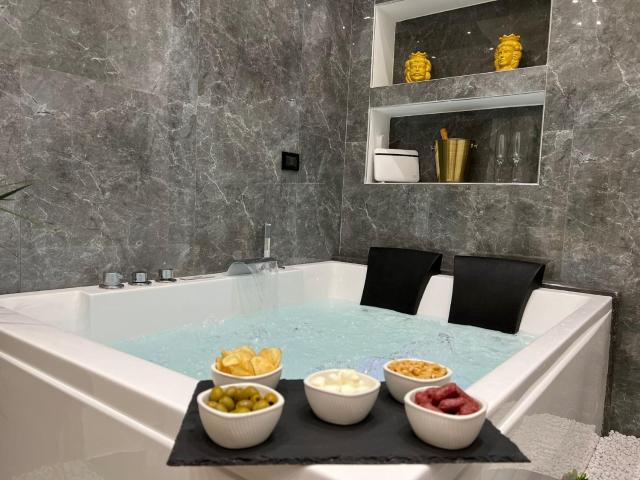 FUDDIA Room & Suite