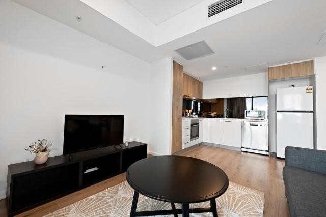 Leilani - The West Franklin Panorama Apartment