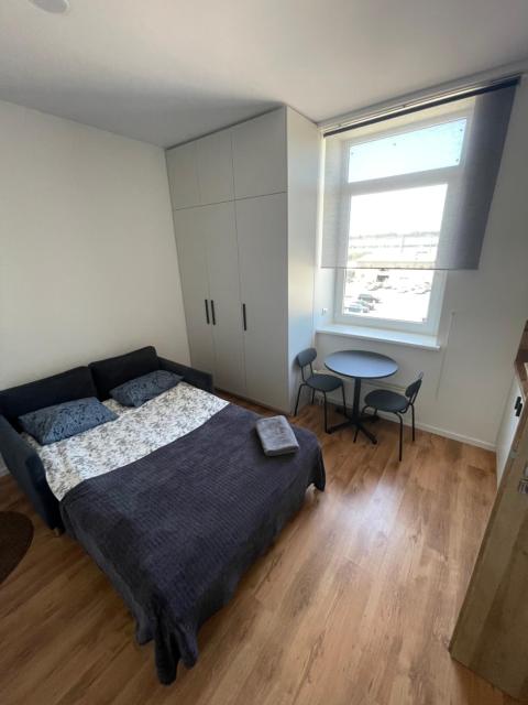 29 Airport Apartment
