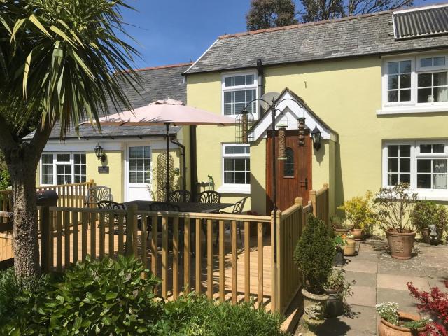 Bumble Bee Cottage