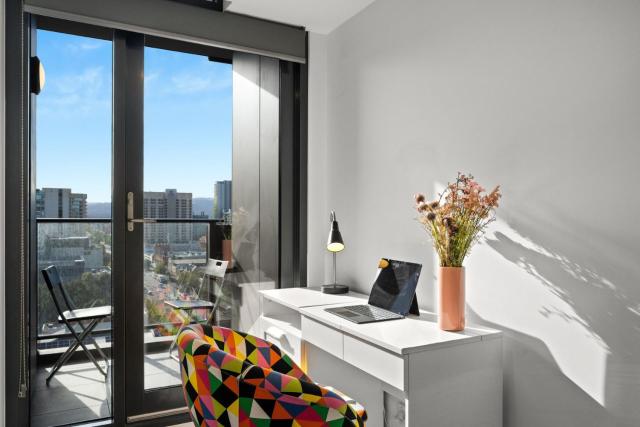 Ren - Urban Charm Residence
