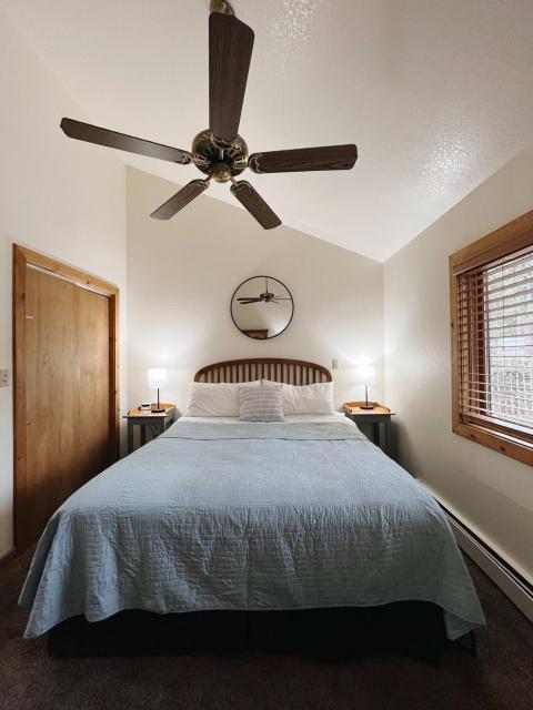Cozy Cabin close to downtown Woodland Park