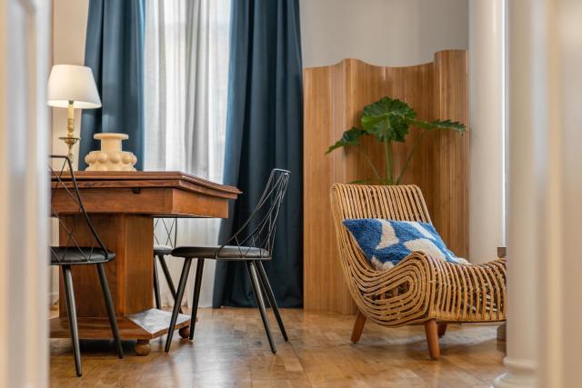 Balmes Apartment by Olala Homes