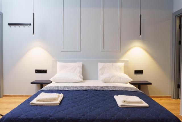 Sani Deluxe Suites Home- Monastiraki Square - Brand New Home