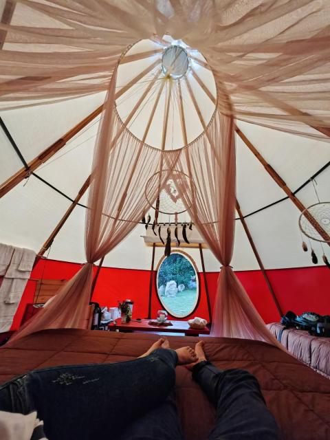 Biosfera Lodge tipi para 3 personas