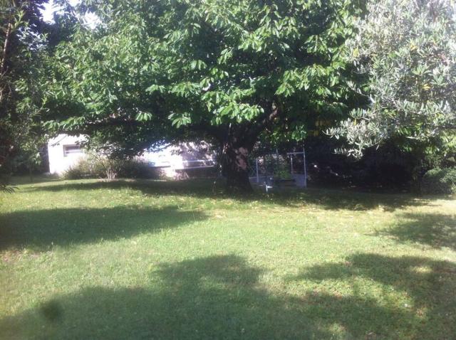 Ardèche, studio indépendant dans jardin