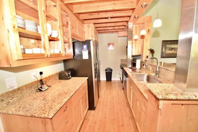 Gorgeous Jackson Hole Condo in Top location with Great Views and Private Deck with Barbeque!