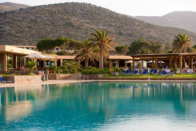 Kernos Beach Hotel & Bungalows
