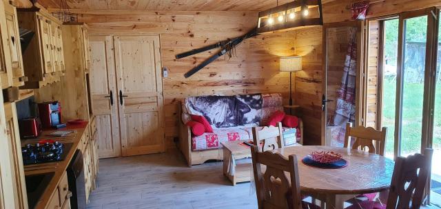Chez LAVALOU Gîte 4* chaleureux en bois