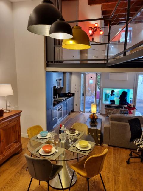 Duplex Chic Climatisé avec terrasse proche Comédie
