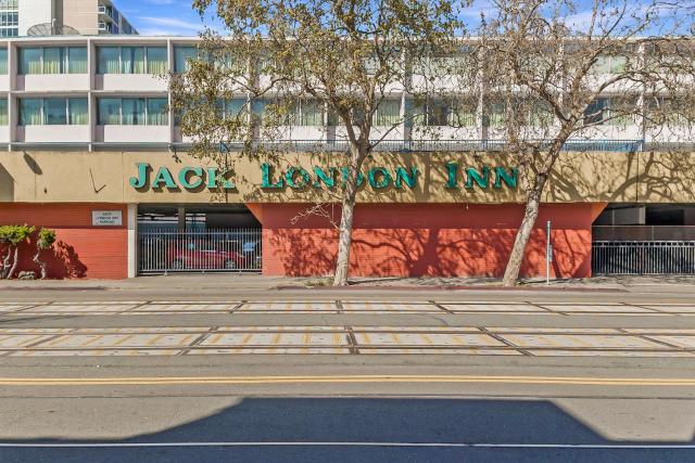 Jack London Inn