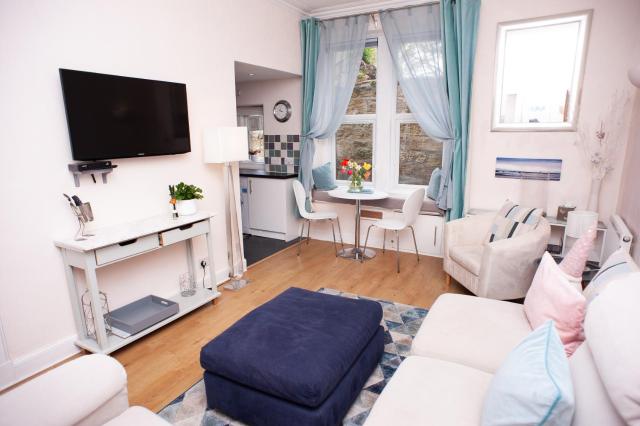 Bees Townhouse- Cupar