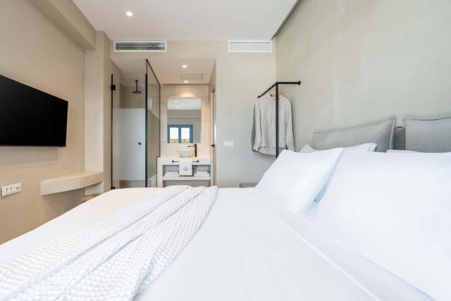 Aura Suites Paros