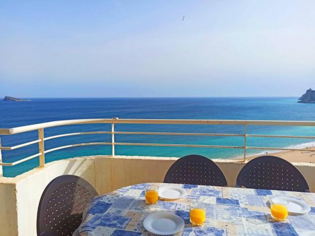 Vistas al Mar Poniente Beach