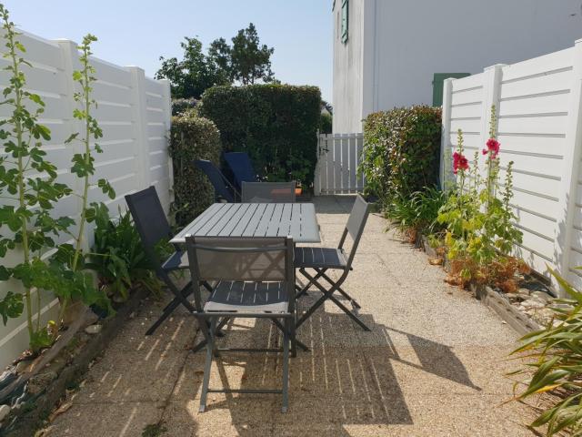 Maison confort, plage et commerces à pied, animaux admis sur demande