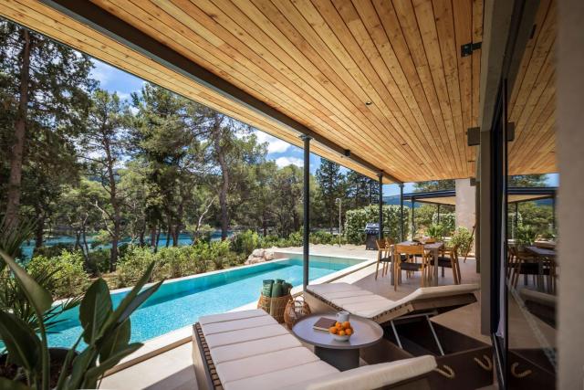 Valamar Amicor Resort