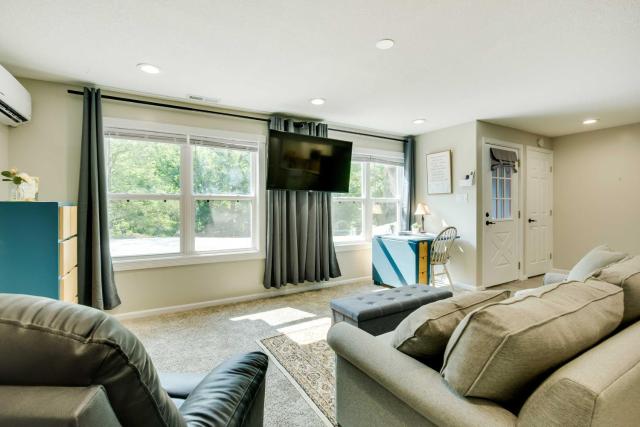 Cozy Studio Stay in Liberty: Hike, Relax, Explore!