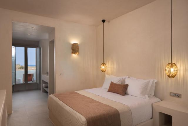 Acanthus Oia - Suites With Outdoor Hot Tub