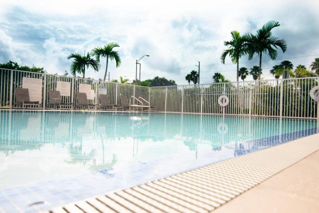 Candlewood Suites Miami Intl Airport - 36th St by IHG