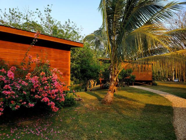 Yumas Riverfront Lodge