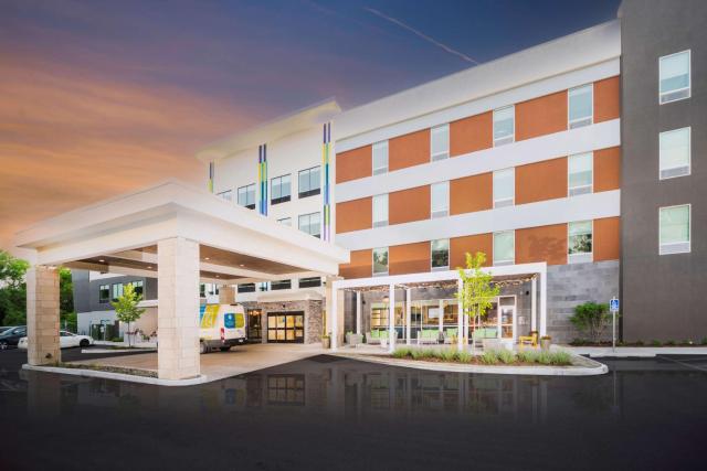 Home2 Suites By Hilton Minneapolis-Mall of America