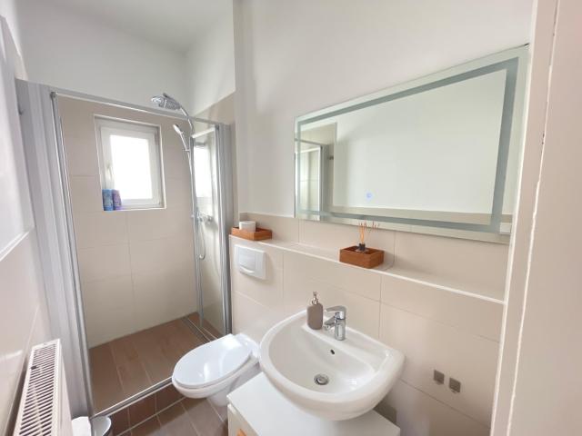 65qm - city - popular street - Limmerstrasse - MalliBase Apartments
