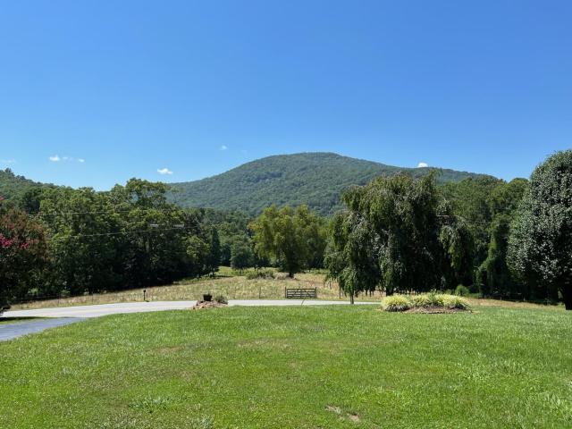Mamaws Mountain View