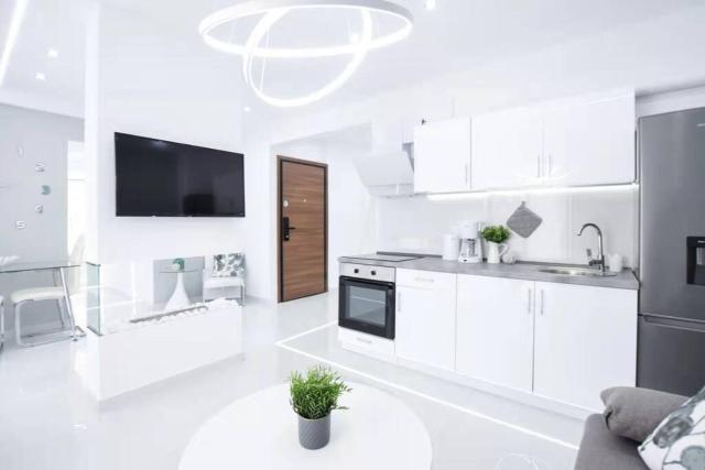 Charming and bright central flat